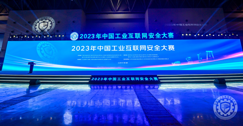  国产美女操逼片